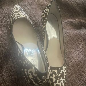 Micheal Kors Leopard Hair Print Shoe